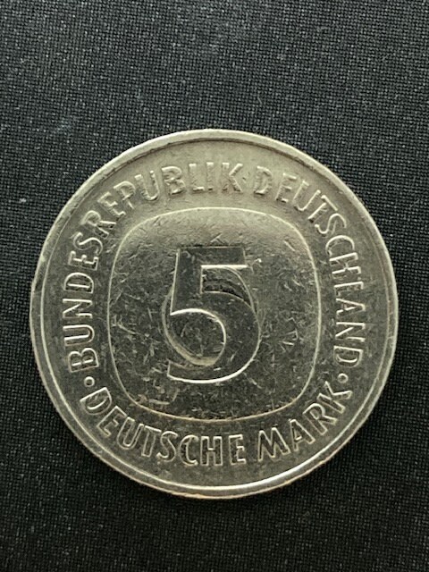 1975F ドイツ 5 ドイツマルク コイン - 歴史的な貨幣収集品
