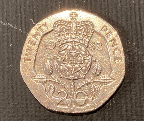 1982 Twenty Pence Coin UK - Rare and Historic British