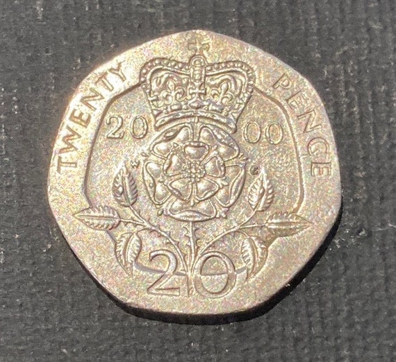 英国の通貨シリーズの中でも特に人気の高い収集品、2000 年 20