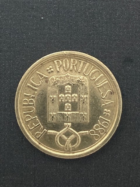 ポルトガル 1985年 100エスクード銀貨　アリュバロッタの戦い　PCGS認証 Yahoo!オークション -「ポルトガル エスクード」の落札相場