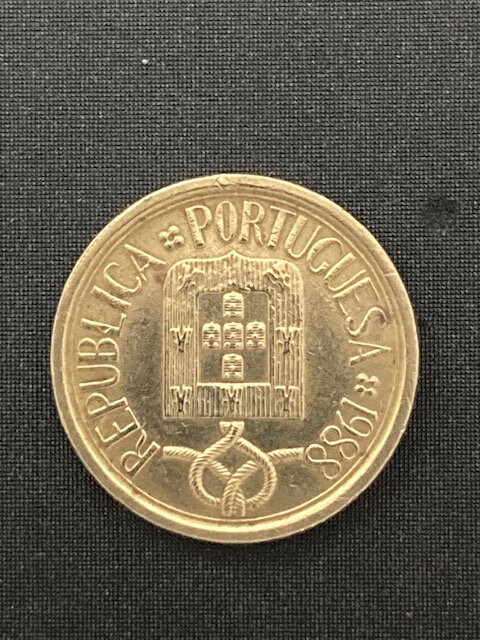ポルガル銀貨　１エスクード　1910年　ポルトガル共和国成立記念 il_fullxfull.5173704598_5hrr.jpg