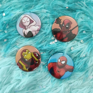 Insignias de personajes de superhéroes - Pines pequeños - Iron Man, Spiderman, Spider-Gwen y Deadpool