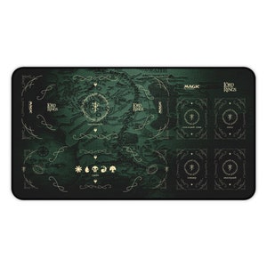 MTG LOTR Kleine Spielmatte mit Zones, Kartenspielmatte, MTG Geschenke, Magic The Gathering & Der Herr der Ringe Spielmatte - 12 "x 22" - Map Green