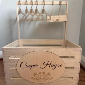 Caixa de presente para chá de bebê com balanço, sem decoração | Caixa de presente personalizada para chá de bebê | Caixa de madeira para bebê | Cesta de presente