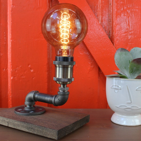 Steampunk lamp-Table lamp-Desk lamp-Edison Steampunk lamp-Rustic home decor-Gift for men-Farmhouse decor-Home decor-Desk accessories