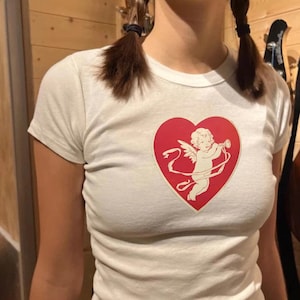 Valentinstag Baby T-Shirt, Retro Vintage Cherub Grafik Tshirt - Baby Galentines Day Shirt, Y2K ausgestattet mit Vintage Tee, Vintage Grafik Baby T-Shirt, Whimsy