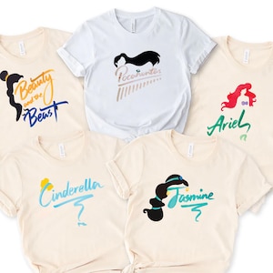 Camisetas de Disneyland Mickey 2025, camiseta del Castillo de la Princesa Disney 2025, camiseta a juego para vacaciones familiares, camisetas familiares navideñas personalizadas, letras de Disney