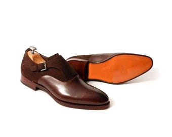 Chaussures à boucle médaillons en cuir marron pour hommes faites main