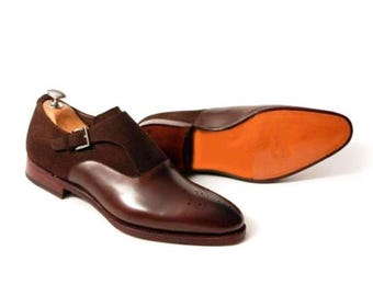Zapatos de hombre hechos a mano de cuero marrón y gamuza, estilo Monk Strap Brogues con hebilla y medallones en forma de corazón.