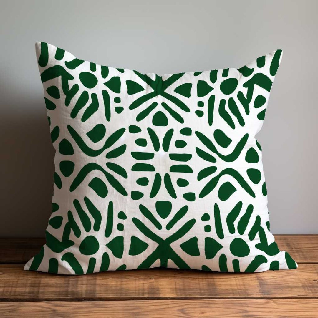 Simply Daisy, 14" x 20" Mudcloth Green Abstract Decorative Outdoor Pillow