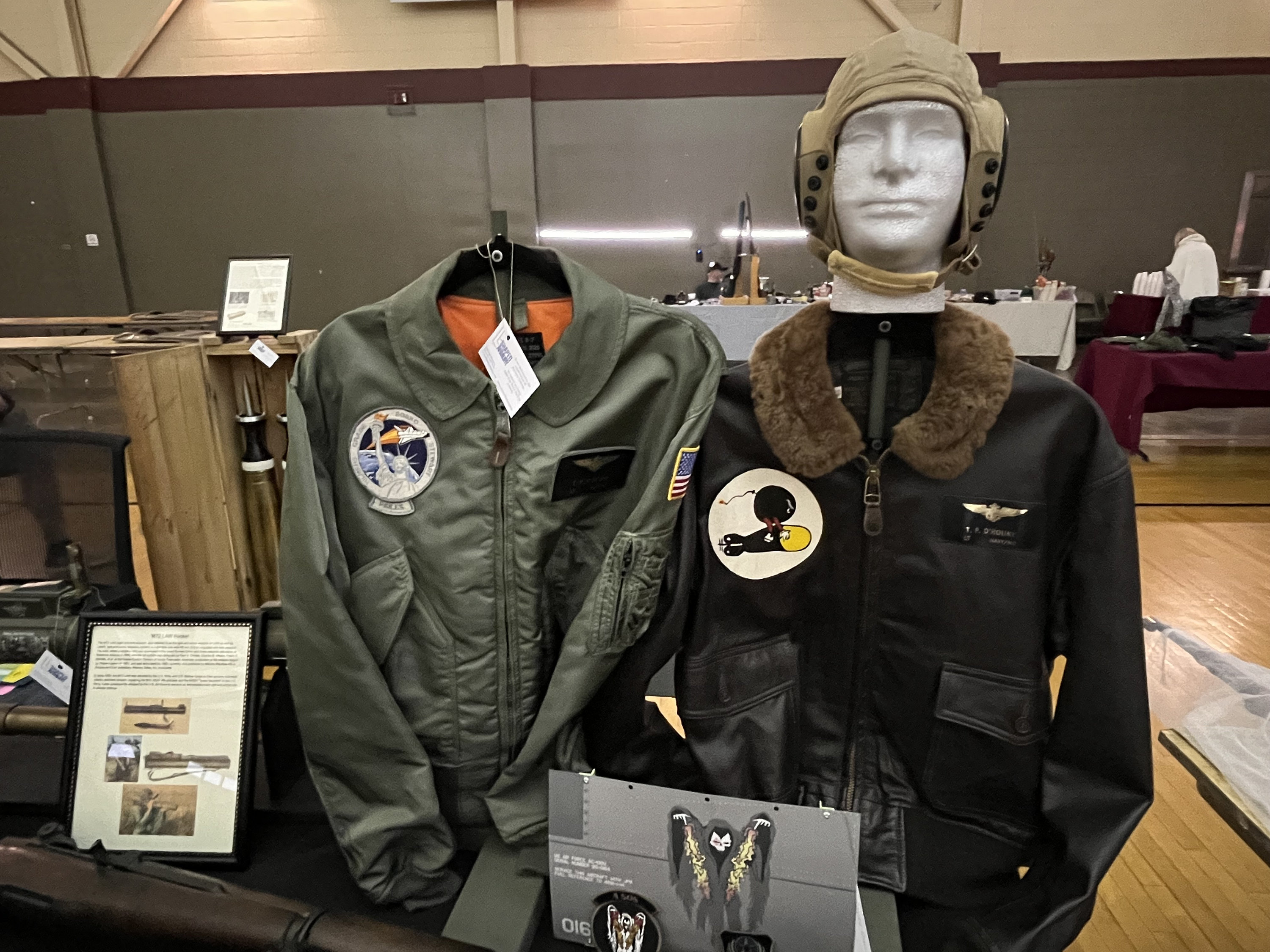 Avirex Leather Bomber Jacket & Flight Jacket W/summer Flying