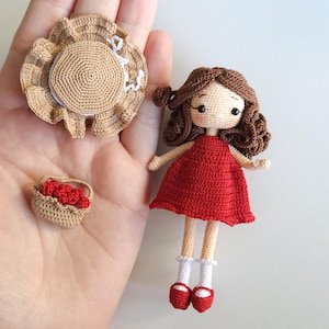 Miniature amigurumi doll Rossse , 9 cm doll , handmade flower bag and hat