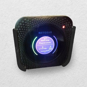 Netgear Nighthawk M1 MR1100 router wall mount support