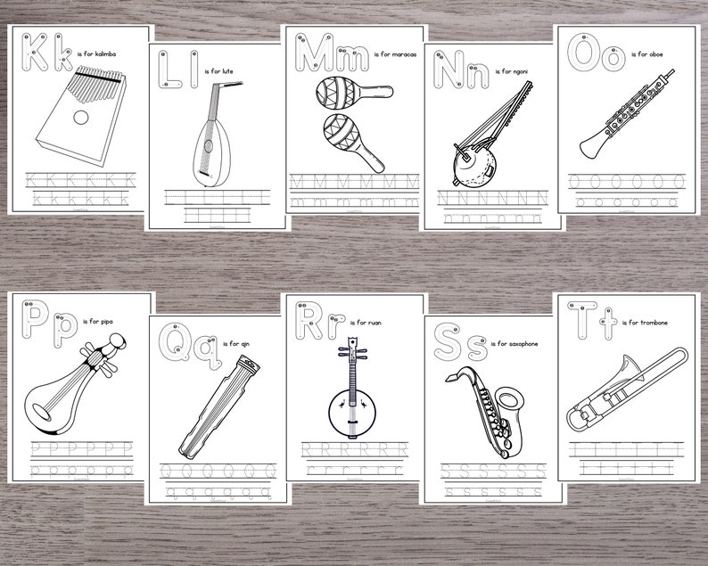K&ouml;nnte beinhalten: Schwarz-wei&szlig;e druckbare Alphabet-Flashcards mit Musikinstrumenten. Jede Karte hat einen Buchstaben, den Namen des Instruments und eine Linie zum Nachzeichnen des Buchstabens.