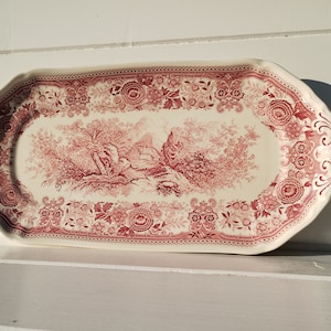 Beautiful Villeroy & Boch red Burgenland Vintage plate