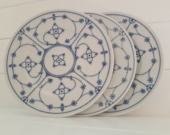 Dessert plates Schonwald Germany straw cross pattern symmetry. Vintage