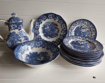 Blaue englische Porzellan Speiseteller Dessert Krug Schale Woodland Enoch Wedgwood England Vintage