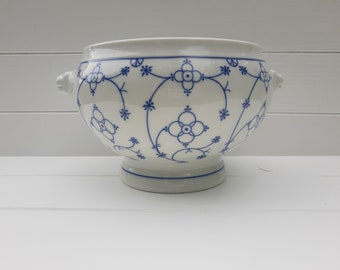 Large oval bowl, Schonwald Germany vase straw cross pattern vintage symmetry