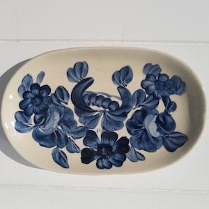 Unique, hand-painted ceramic cake plate, vintage cake tray