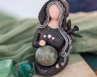 The Crone ~ The Wise Woman ~ Lilith as the Goddess ~ Hecate