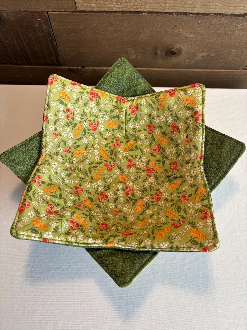 Bowl Cozy Set of 2 - Green Happy Flowers