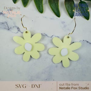 Modern Daisy Flower Earring SVG, Flower Jewelry Digital File, Art Deco Earring Laser Cut File,  Modern Daisy Earrings Digital Download