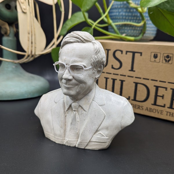 The Concrete Warren Buffett Bust