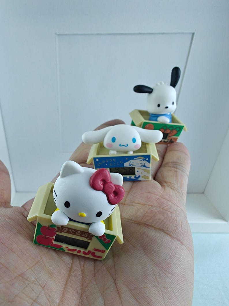 1 Hello Kitty
4 Pochacco
5 Cinnamoroll