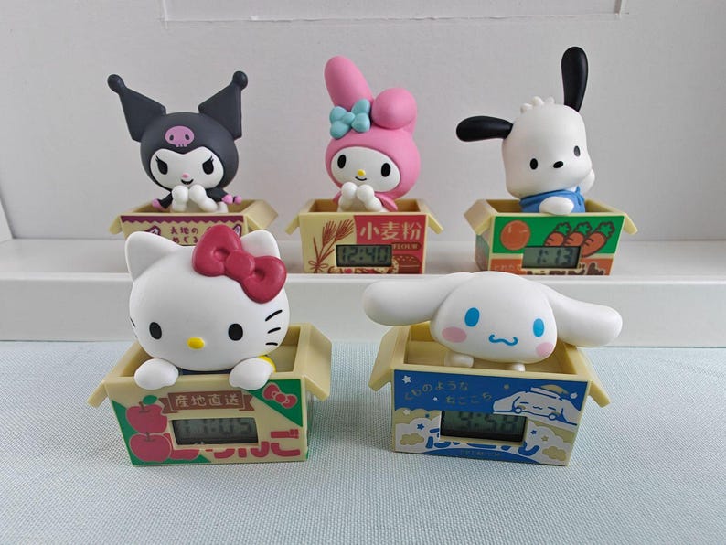 1 Hello Kitty
2 Kuromi
3 My Melody
4 Pochacco
5 Cinnamoroll