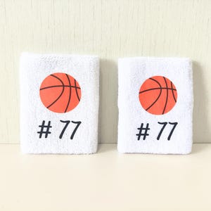 Basketball Schweißbänder Benutzerdefinierte Armbänder für Team-Geschenke Personalisierte Erwachsene Schweißbänder Armbänder Sport Kinder Geschenk für Papa Sportzubehör