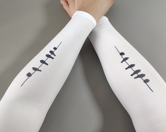 Summer UV Protection White Arm Sleeves with Birds Standing Pattern