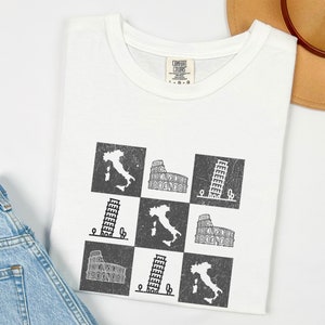 旅行者グループシャツ、イタリアへの友達旅行の服装、花柄のイタリア地図の旅行Tシャツ、旅行者の女の子へのギフト、ヨーロッパ旅行の記念品