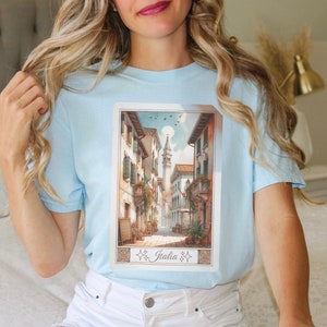 旅行者グループシャツ、イタリアへの友達旅行の服装、花柄のイタリア地図の旅行Tシャツ、旅行者の女の子へのギフト、ヨーロッパ旅行の記念品