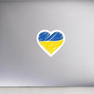 Stand mit Ukraine Herz Flagge Farben Kiss-Cut Bubble-Free Aufkleber
