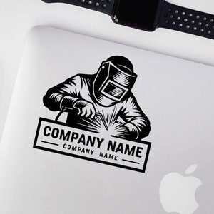 Op de afbeelding: Zwart-witte illustratie van een lasser met een lasmasker en een lasbrander. De tekst "COMPANY NAME" staat onder de afbeelding.