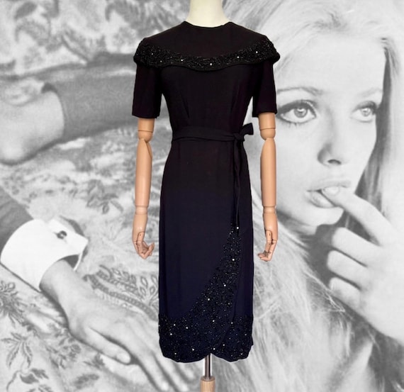 1940s beaded dress Black Crepe red Circa pink mermaid prom dresses Frances Woven Rattan Vanity Design:With Gloves