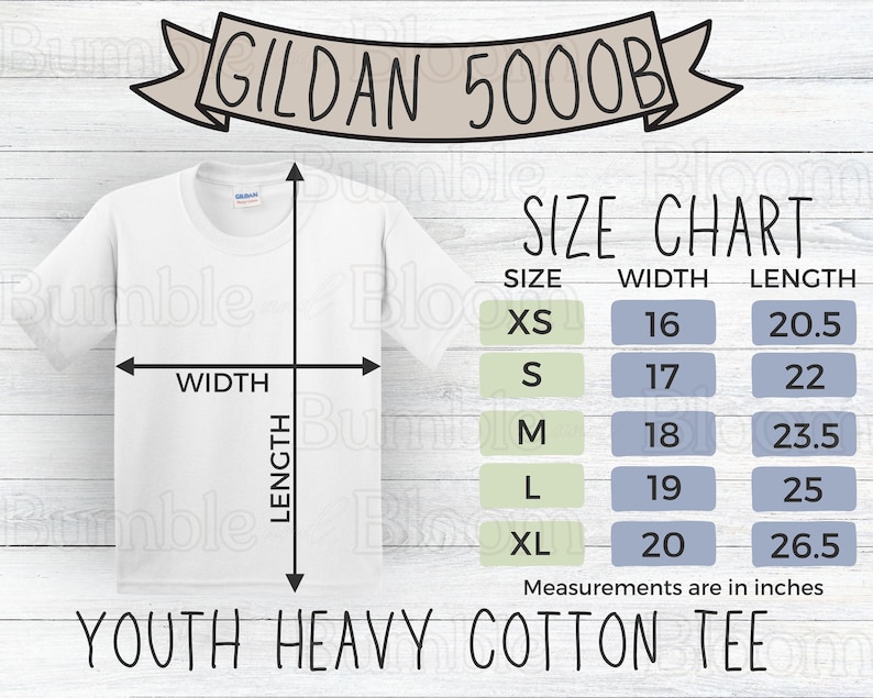 K&ouml;nnte beinhalten: Gr&ouml;&szlig;entabelle f&uuml;r Gildan 5000B Youth Heavy Cotton Tee. Die Tabelle zeigt die Gr&ouml;&szlig;en XS bis XL mit den entsprechenden Breiten- und L&auml;ngenma&szlig;en in Zoll.