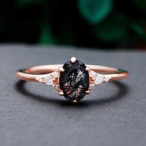 天然ブラックルチルクォーツの婚約指輪、スターリングシルバーまたは純金製、モアッサナイトのアクセント付き