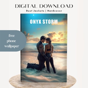 Puede incluir: Una portada de libro con una escena romántica de una pareja de pie en el océano al atardecer. El título del libro es "ONYX STORM" y el autor es "REBECCA YARROS".