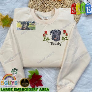 Geburtsmonat Haustier Sweatshirt mit Blumenstickerei | Personalisiertes Hunde- oder Katzenporträt-Hoodie mit Namen | Geschenk für Tierliebhaber