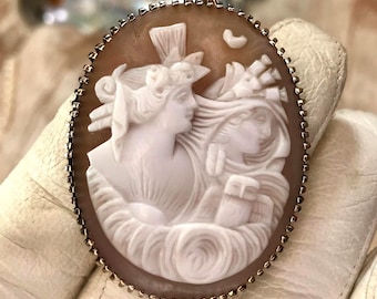 Antique Victorian Cameo pendant with Day and Night