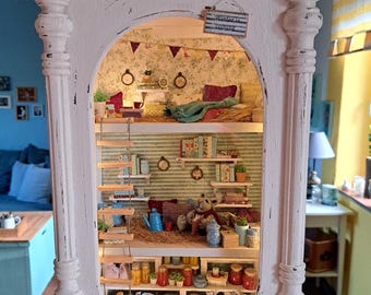 Mouse home in an old clock case, miniature, unique piece, diorama
