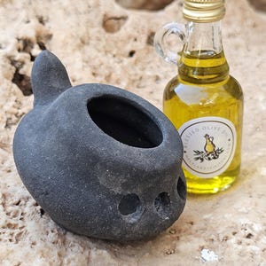 Unique Hand made Clay oil lamp from Jerusalem the Holy Land with 30ml olive oil