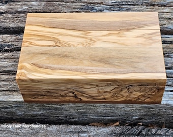 Jewelry box 18cm x 11cm made of Bethlehem olive wood Handmade from the Holy Land