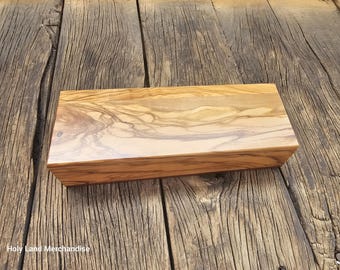 Joyero de madera de olivo de 20 x 7 cm – Fondo de caoba – Hecho a mano en Belén, Tierra Santa