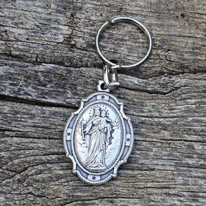 Jungfrau Maria mit Kind Schlüsselring - Italienischer katholischer Metallschlüsselring