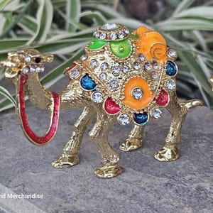 Set di statuette decorative a forma di cammello con cristalli di vetro / Mini cammello in metallo color oro / Souvenir mediorientale / Ornamento in stile beduino