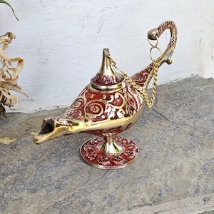 Brass Aladdin Lamp: 13cm Genie Lamp Collectible