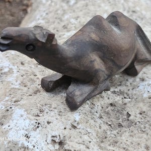 Vintage Hand‑Carved Olive‑Wood Camel Figurine • Two‑Hump (Bactrian) Desktop Décor
