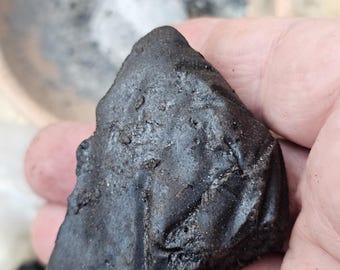 30gr Authentic Black Fasoukh resin | Ancient Ritual Resin for Intense Spiritual Cleansing & Protection